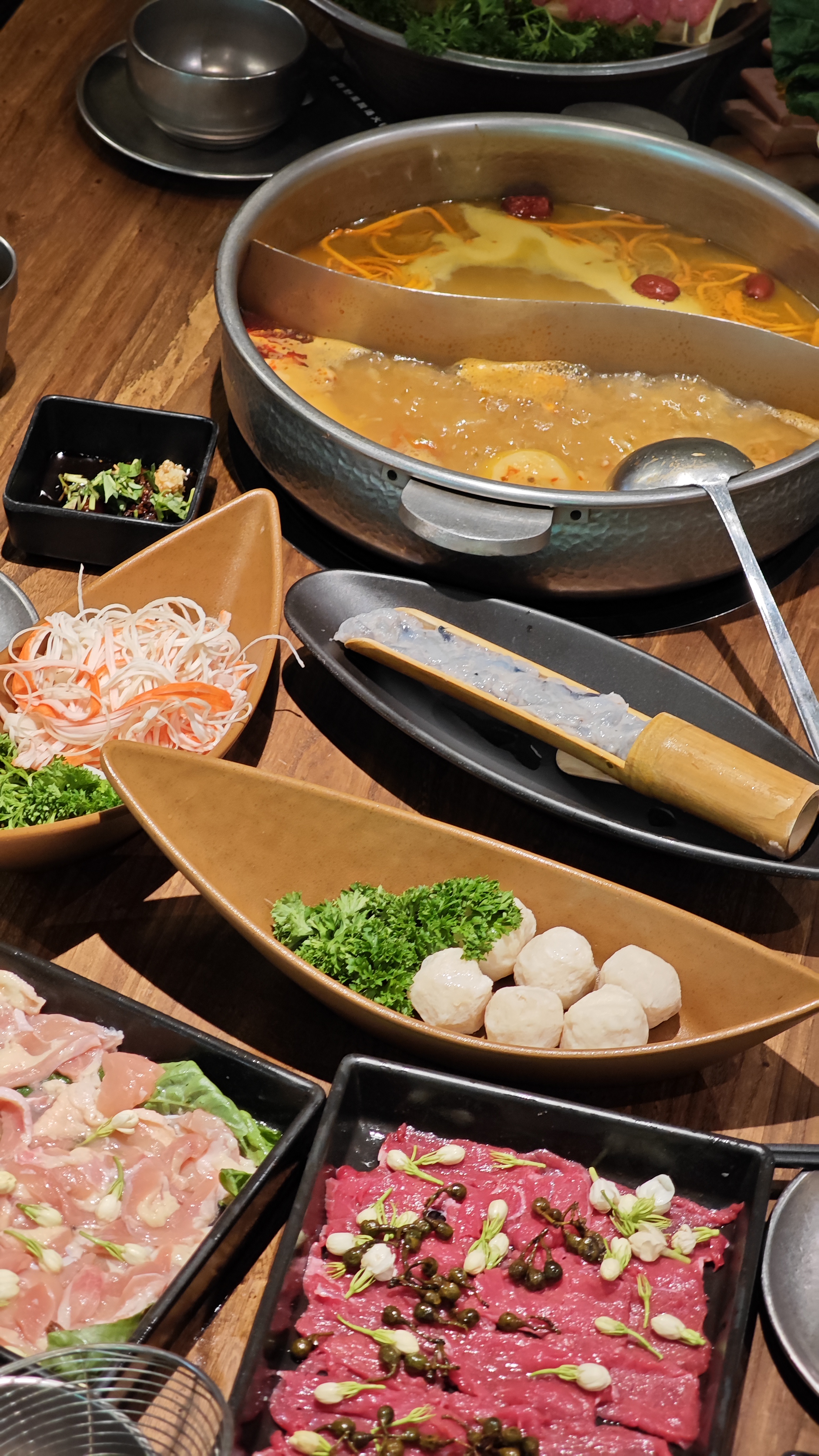 昆明菌子刺身——国庆雨崩行中转美食